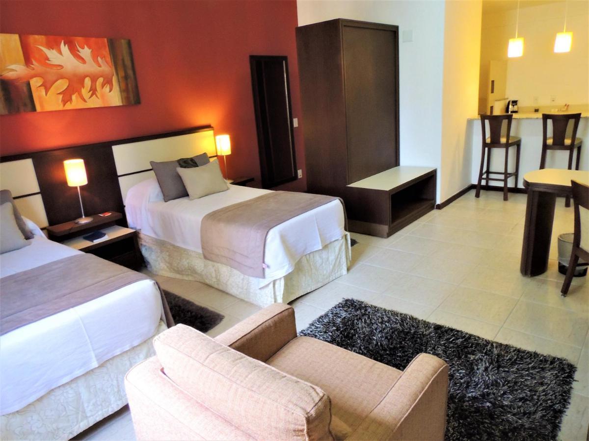 Mondrian Suite Hotel São José dos Campos Esterno foto