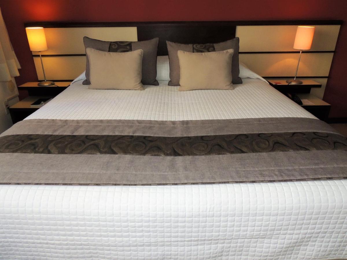 Mondrian Suite Hotel São José dos Campos Esterno foto