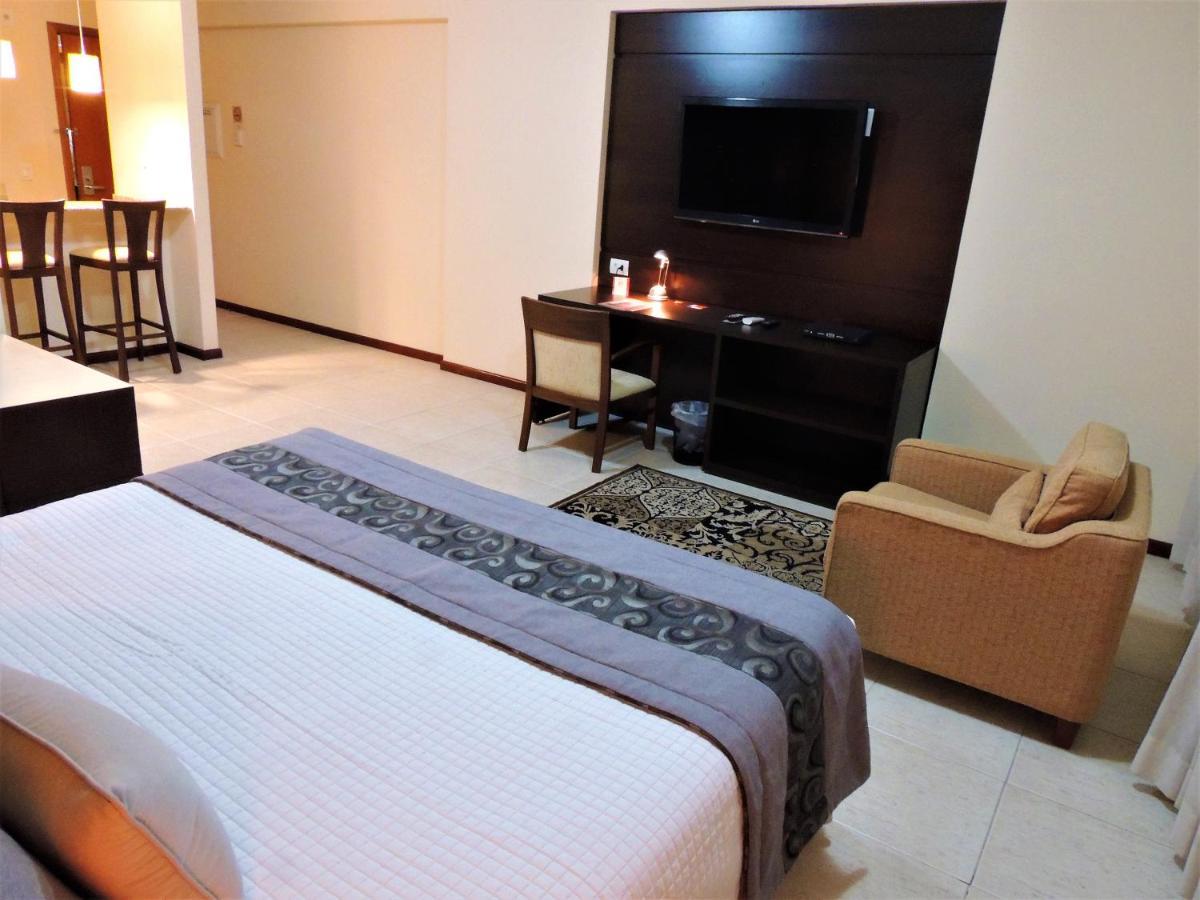 Mondrian Suite Hotel São José dos Campos Esterno foto