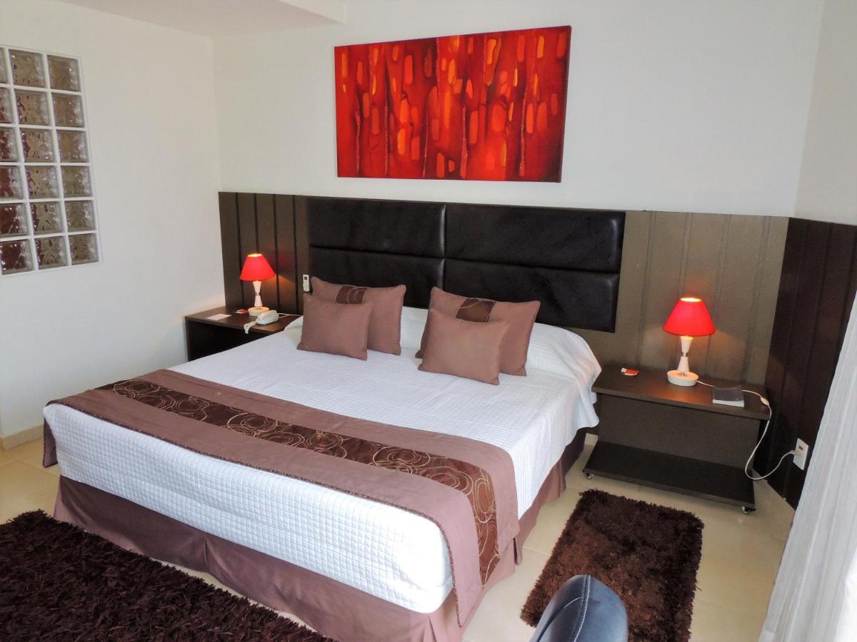 Mondrian Suite Hotel São José dos Campos Esterno foto